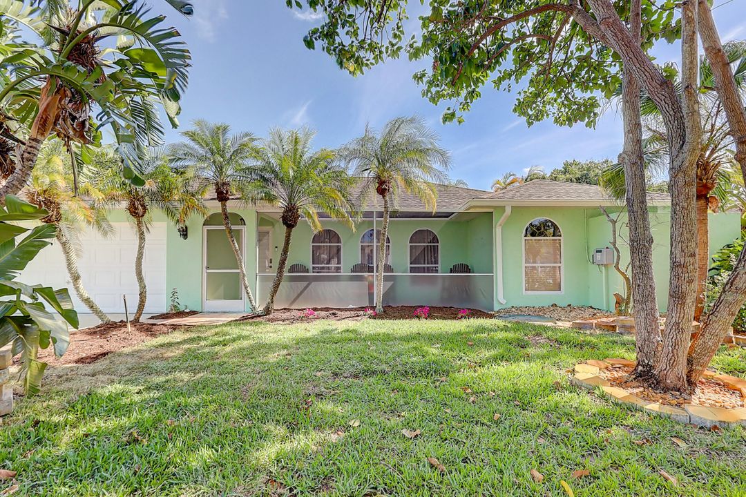 For Rent: $4,000 (3 beds, 2 baths, 1951 Square Feet)