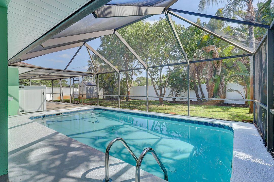 For Rent: $4,000 (3 beds, 2 baths, 1951 Square Feet)