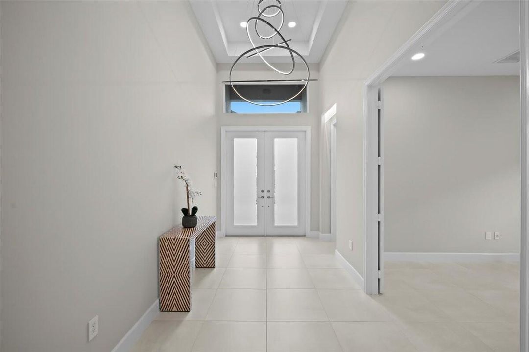 待售: $1,600,000 (3 贝兹, 3 浴室, 2825 平方英尺)