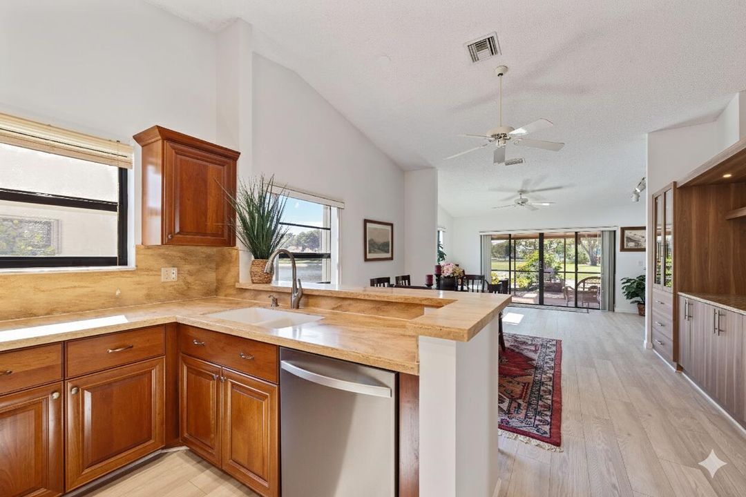 Active With Contract: $490,000 (3 beds, 2 baths, 2104 Square Feet)