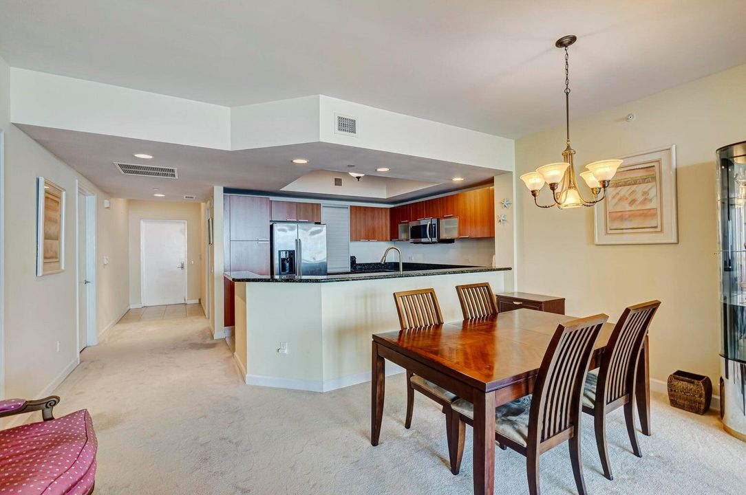 For Sale: $599,000 (2 beds, 2 baths, 1580 Square Feet)