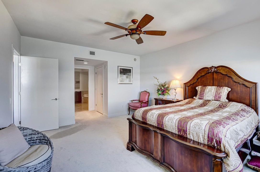 For Sale: $599,000 (2 beds, 2 baths, 1580 Square Feet)