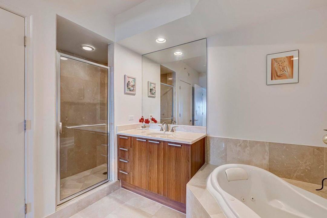 For Sale: $599,000 (2 beds, 2 baths, 1580 Square Feet)