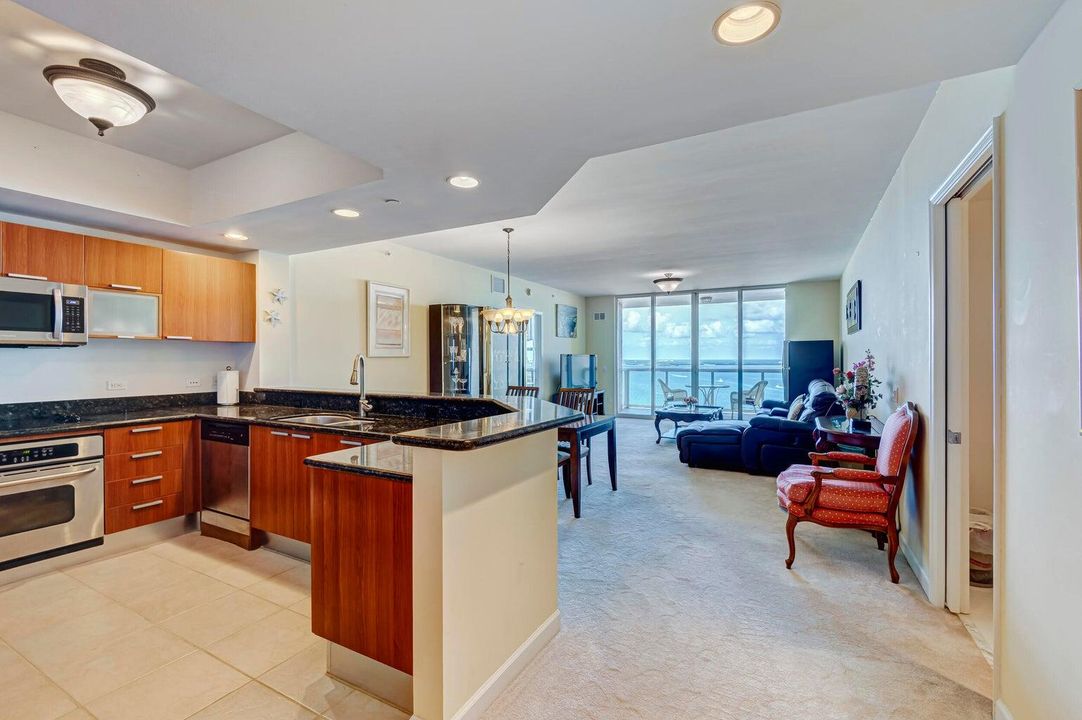 For Sale: $599,000 (2 beds, 2 baths, 1580 Square Feet)