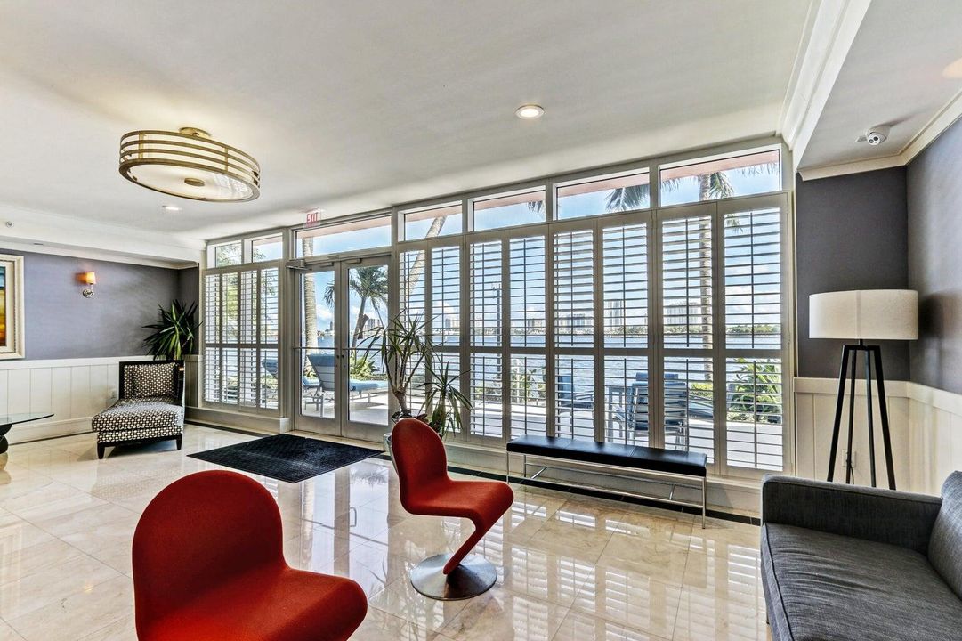 For Sale: $599,000 (2 beds, 2 baths, 1580 Square Feet)