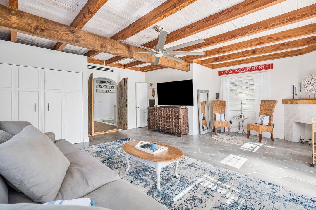 Activo con contrato: $625,000 (2 camas, 2 baños, 1209 Pies cuadrados)