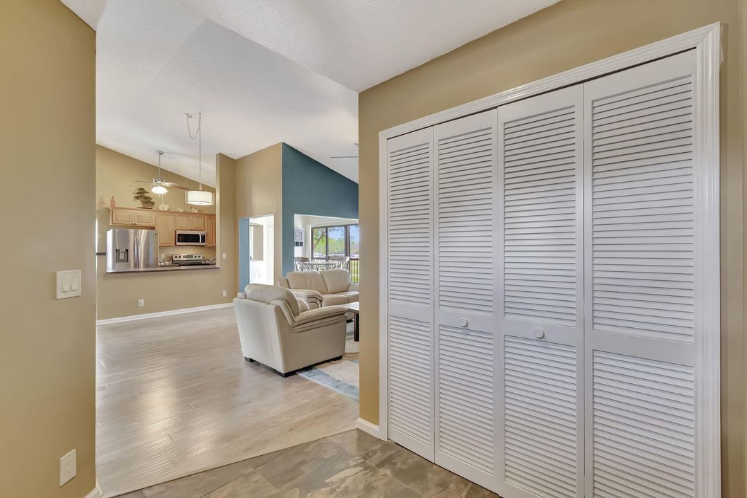 待售: $270,000 (3 贝兹, 2 浴室, 1335 平方英尺)