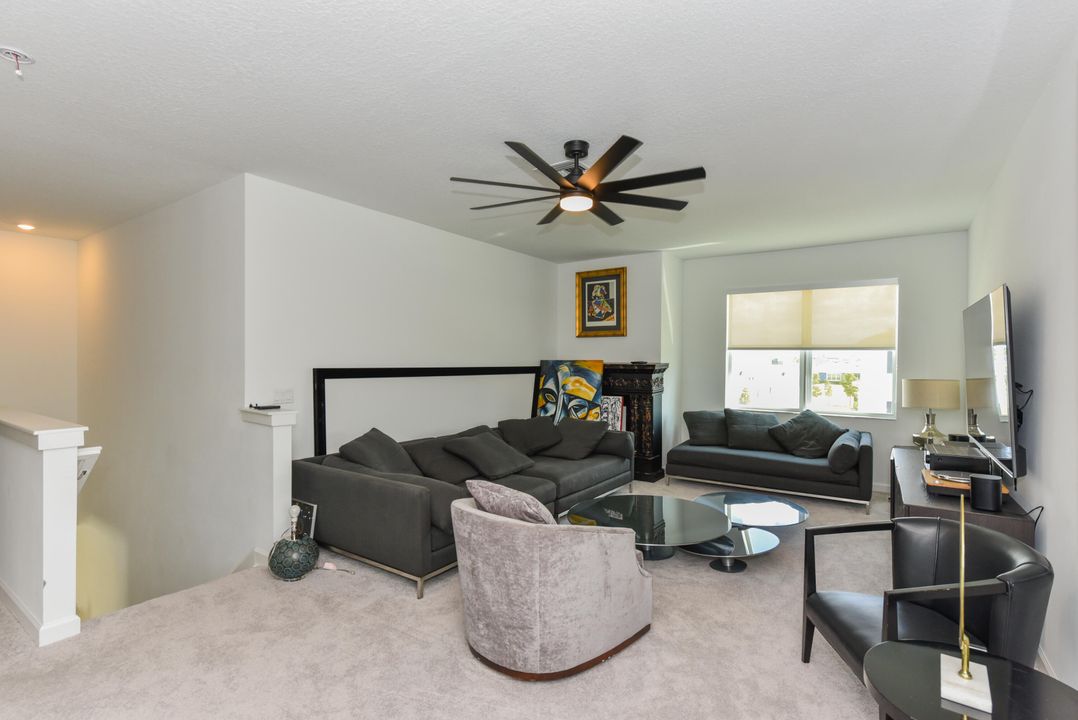 For Sale: $1,200,000 (5 beds, 4 baths, 4083 Square Feet)