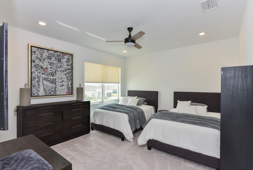 For Sale: $1,200,000 (5 beds, 4 baths, 4083 Square Feet)