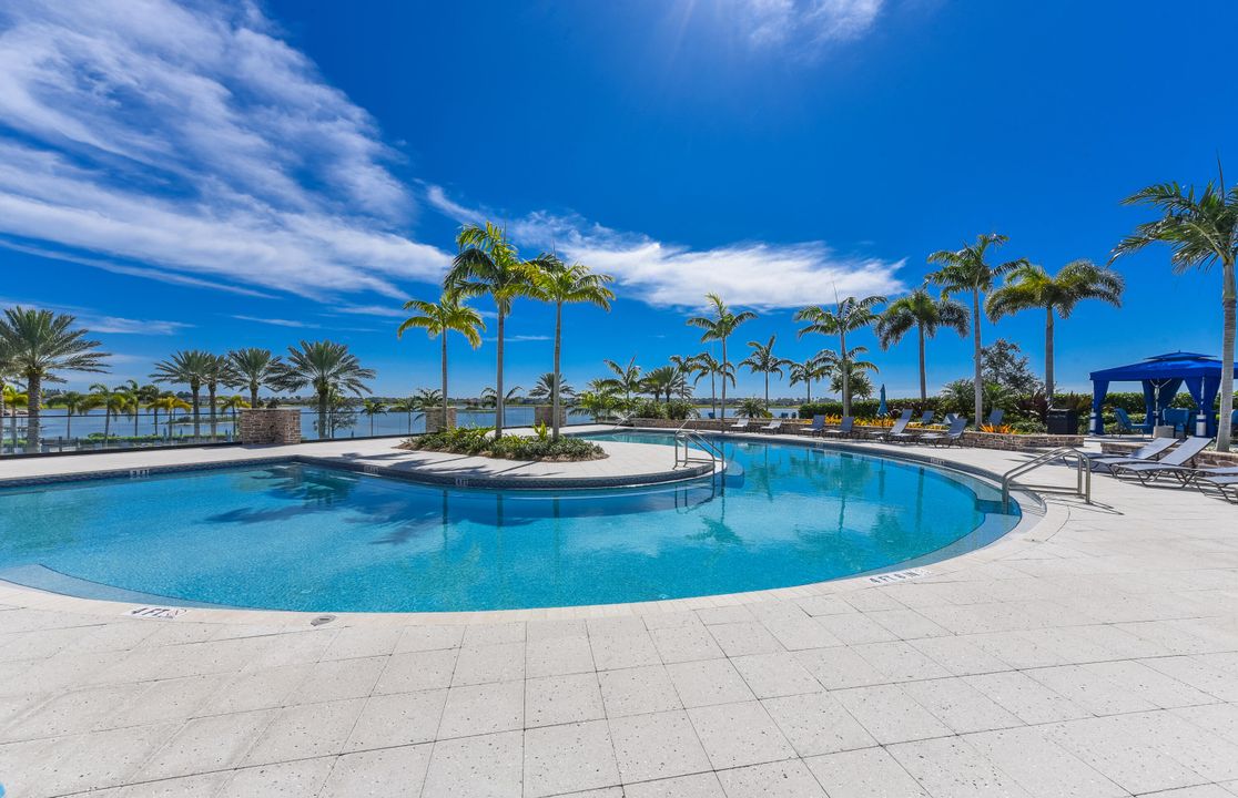 For Sale: $1,200,000 (5 beds, 4 baths, 4083 Square Feet)