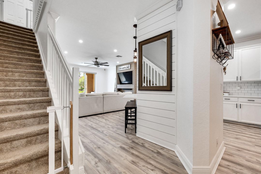 For Sale: $549,000 (3 beds, 2 baths, 1726 Square Feet)