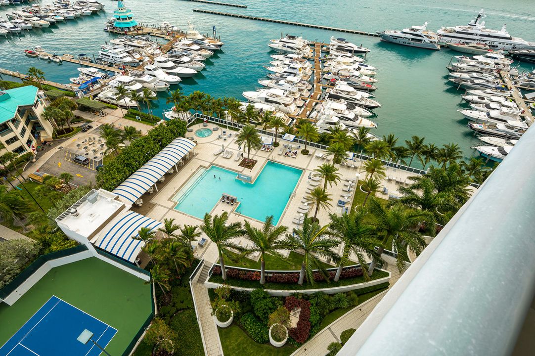 For Rent: $17,500 (2 beds, 2 baths, 1600 Square Feet)