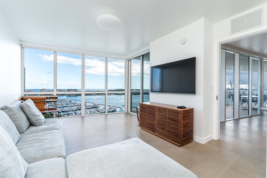 For Rent: $17,500 (2 beds, 2 baths, 1600 Square Feet)