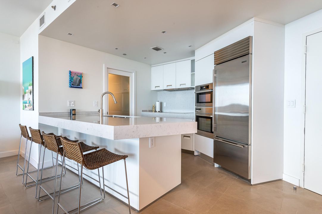 For Rent: $17,500 (2 beds, 2 baths, 1600 Square Feet)