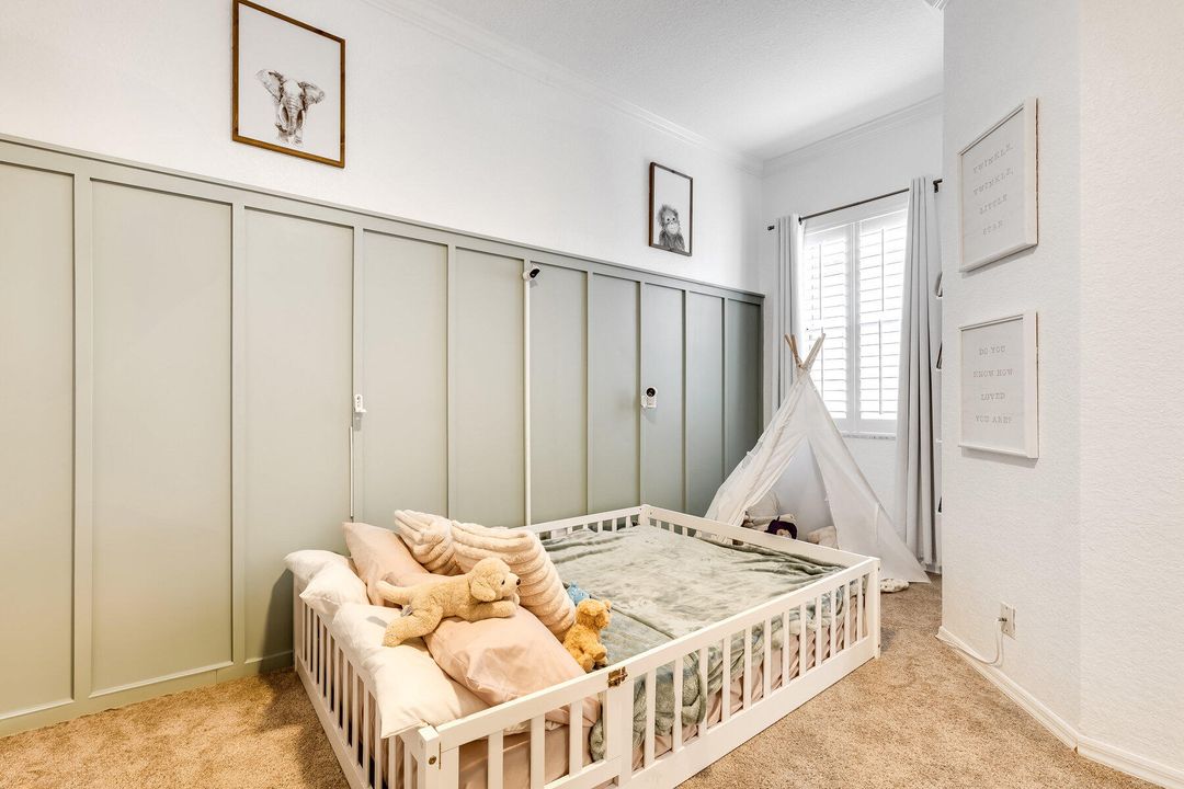 For Sale: $549,000 (3 beds, 2 baths, 1726 Square Feet)