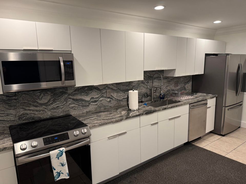 En Venta: $329,000 (2 camas, 2 baños, 1200 Pies cuadrados)