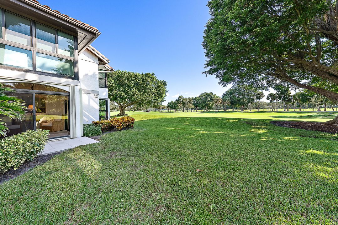 For Sale: $720,000 (2 beds, 2 baths, 1478 Square Feet)