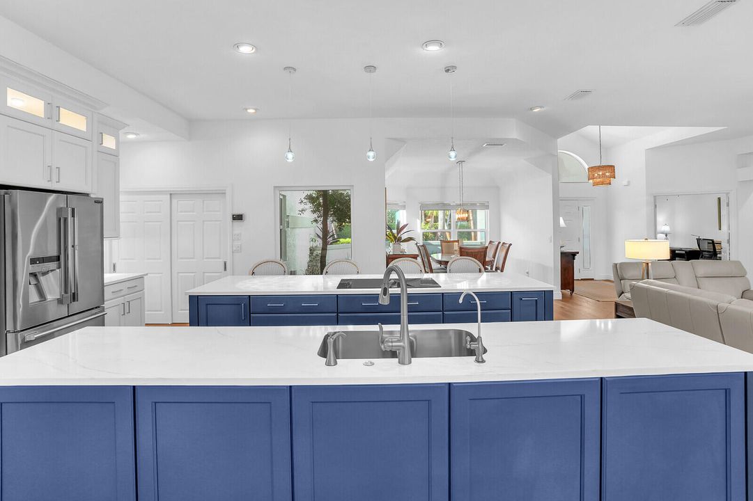 待售: $1,500,000 (3 贝兹, 3 浴室, 2516 平方英尺)