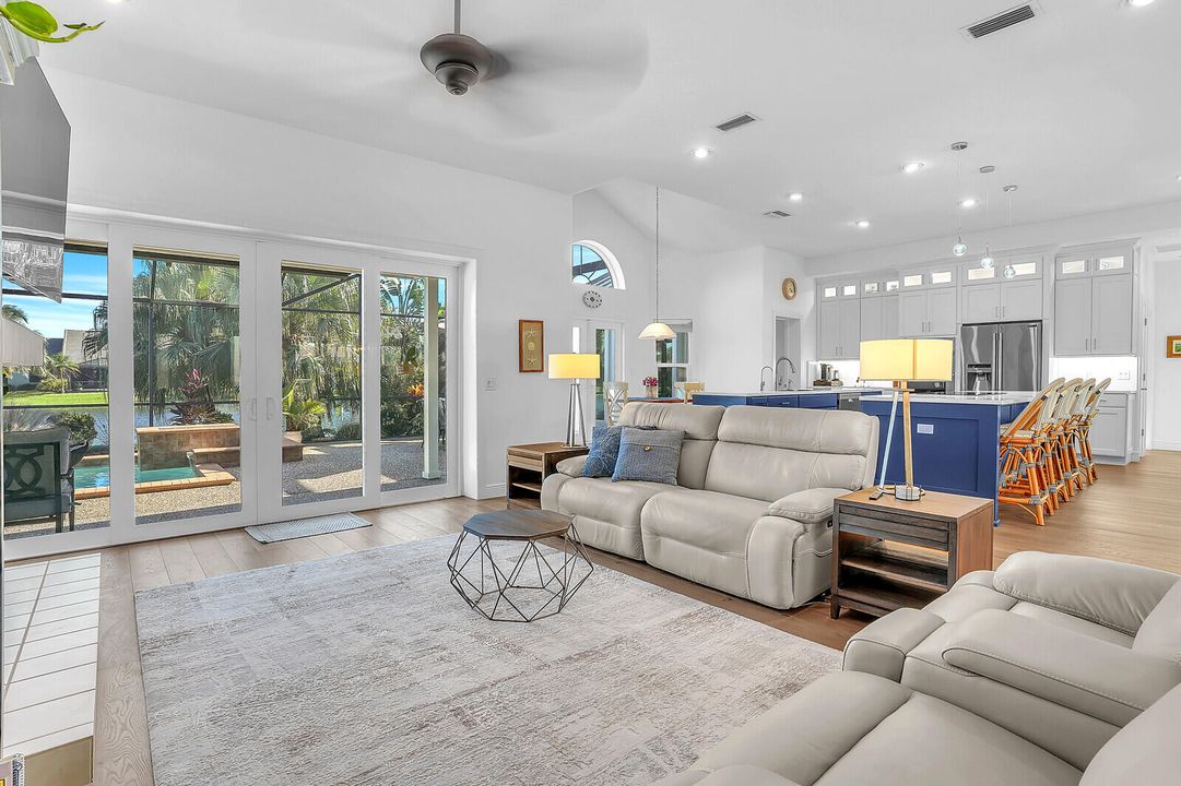 待售: $1,500,000 (3 贝兹, 3 浴室, 2516 平方英尺)