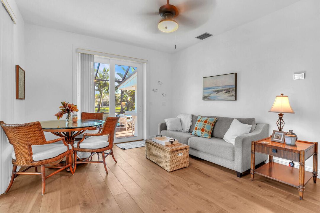 待售: $1,500,000 (3 贝兹, 3 浴室, 2516 平方英尺)