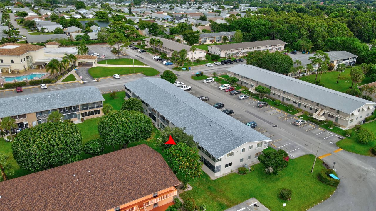 待售: $85,000 (1 贝兹, 1 浴室, 558 平方英尺)