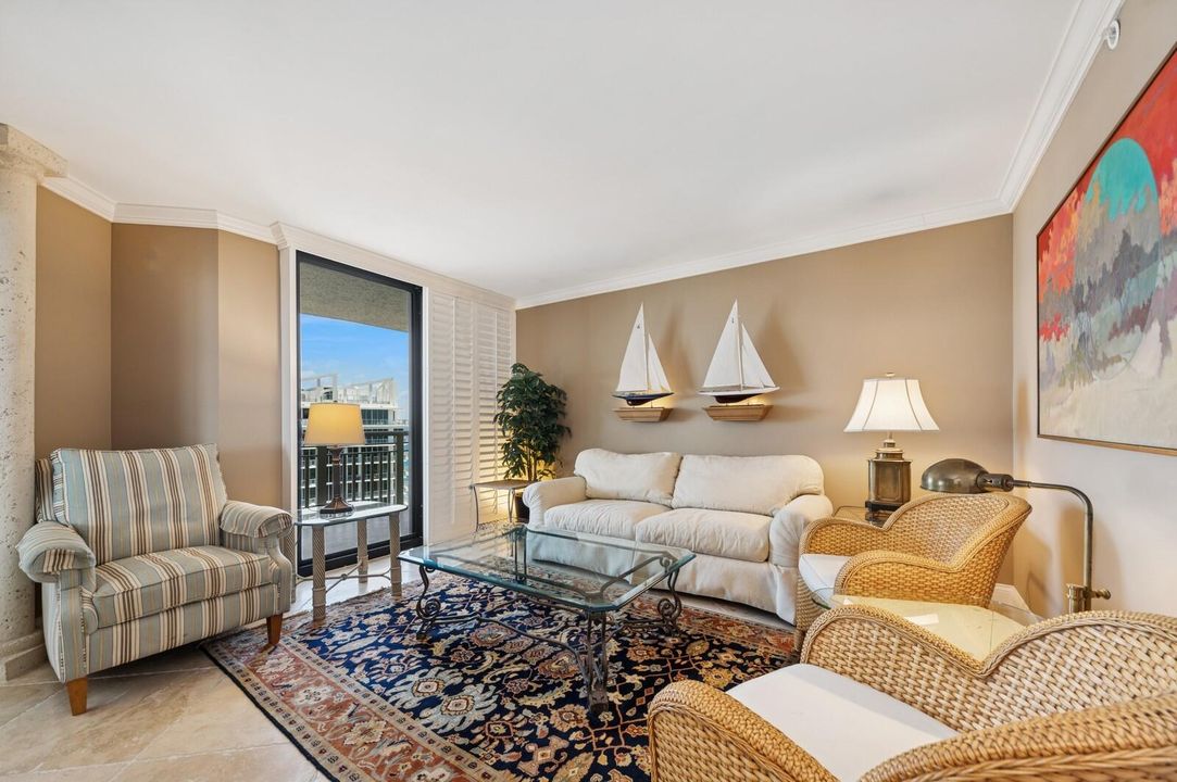 For Sale: $2,100,000 (3 beds, 3 baths, 2589 Square Feet)