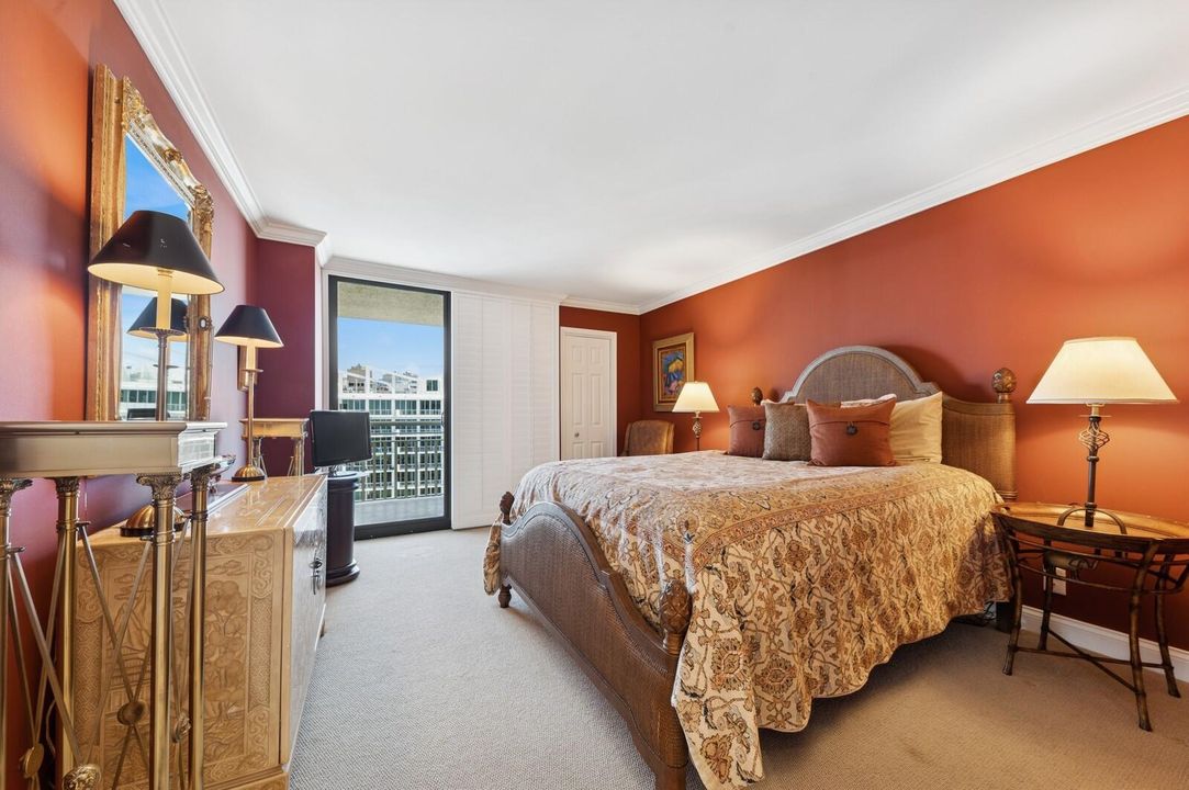 For Sale: $2,100,000 (3 beds, 3 baths, 2589 Square Feet)