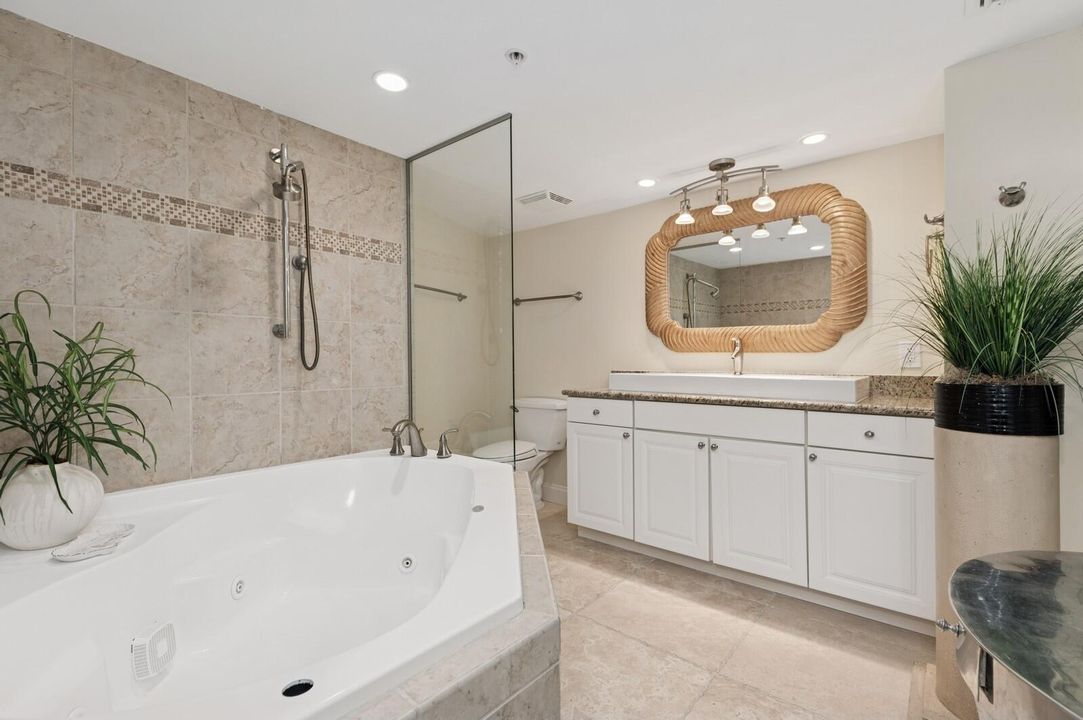 For Sale: $2,100,000 (3 beds, 3 baths, 2589 Square Feet)