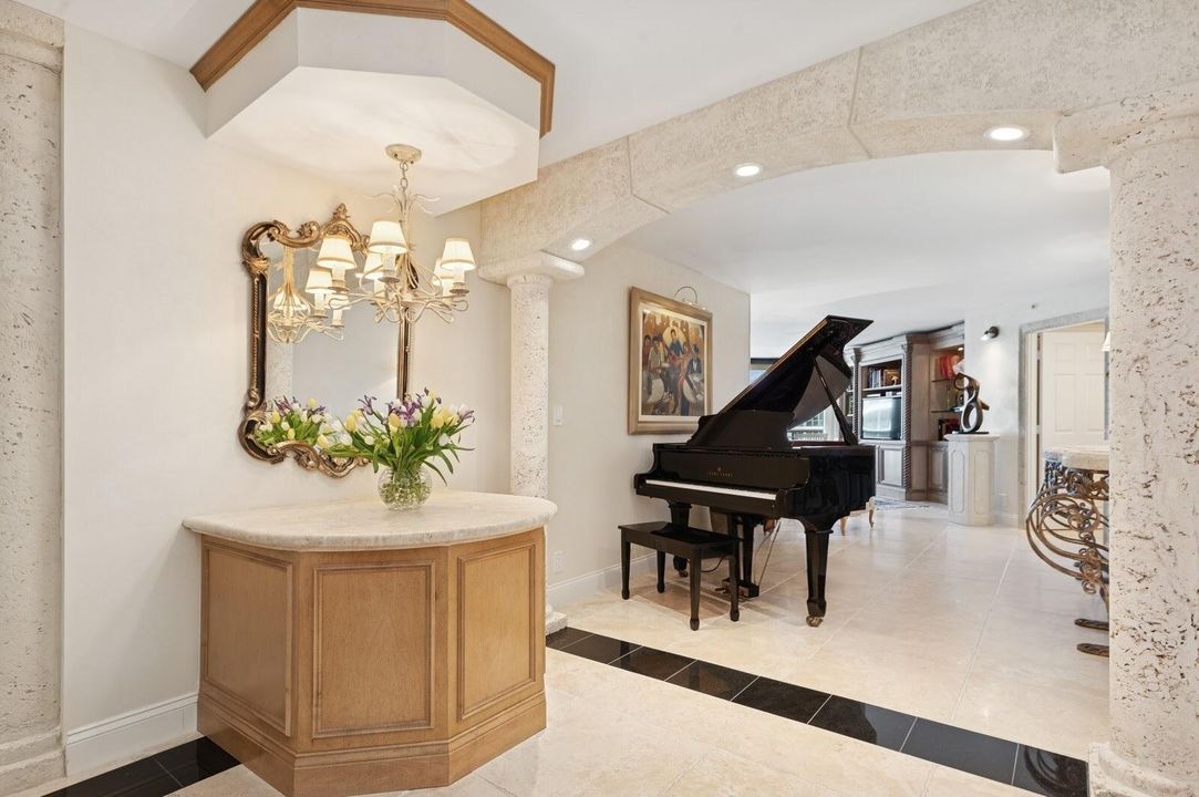 For Sale: $2,100,000 (3 beds, 3 baths, 2589 Square Feet)