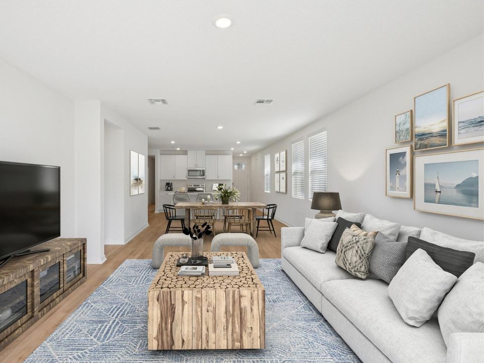 合同活跃: $348,990 (4 贝兹, 2 浴室, 1607 平方英尺)