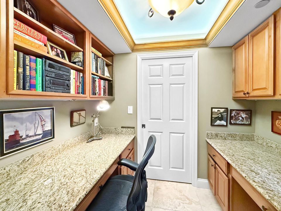 For Sale: $2,100,000 (3 beds, 3 baths, 2589 Square Feet)