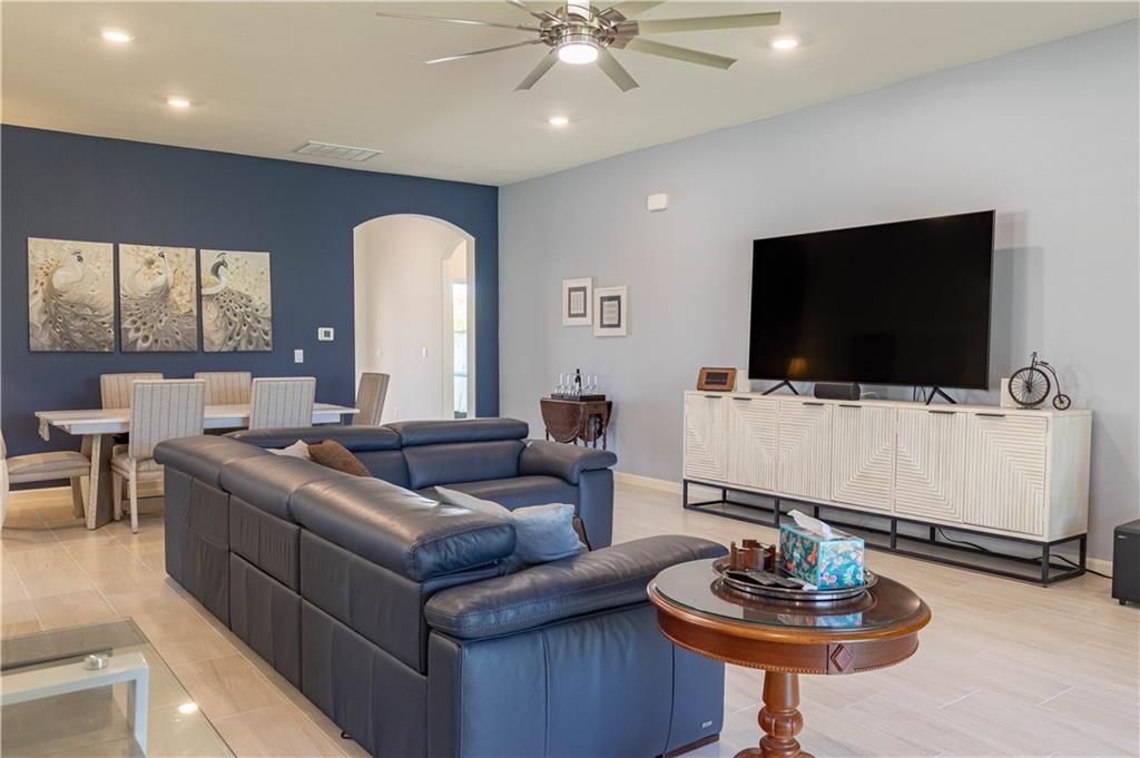 待售: $519,000 (3 贝兹, 3 浴室, 2290 平方英尺)