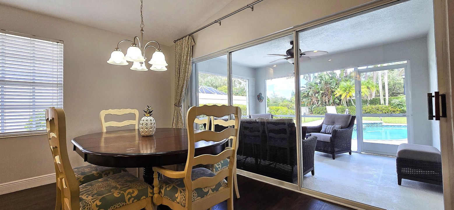 For Sale: $549,000 (2 beds, 2 baths, 1385 Square Feet)