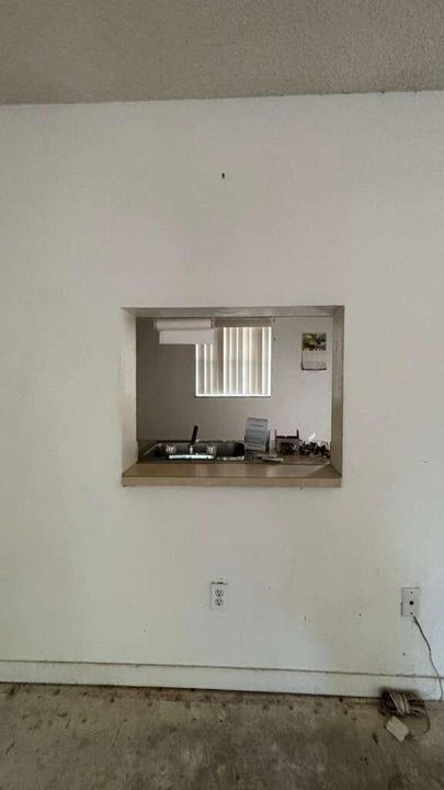 For Sale: $110,000 (2 beds, 2 baths, 959 Square Feet)