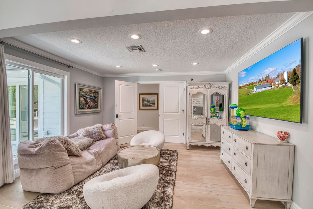 For Sale: $3,994,980 (6 beds, 6 baths, 5560 Square Feet)