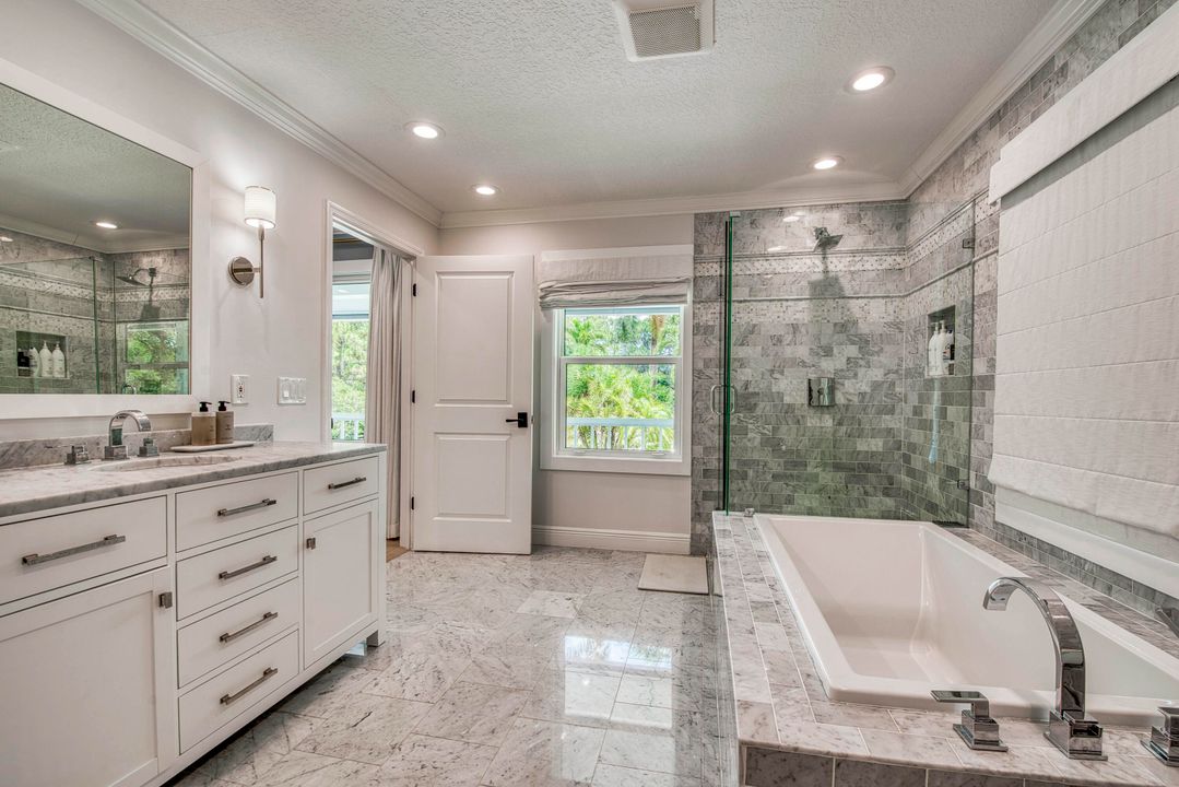 For Sale: $3,994,980 (6 beds, 6 baths, 5560 Square Feet)