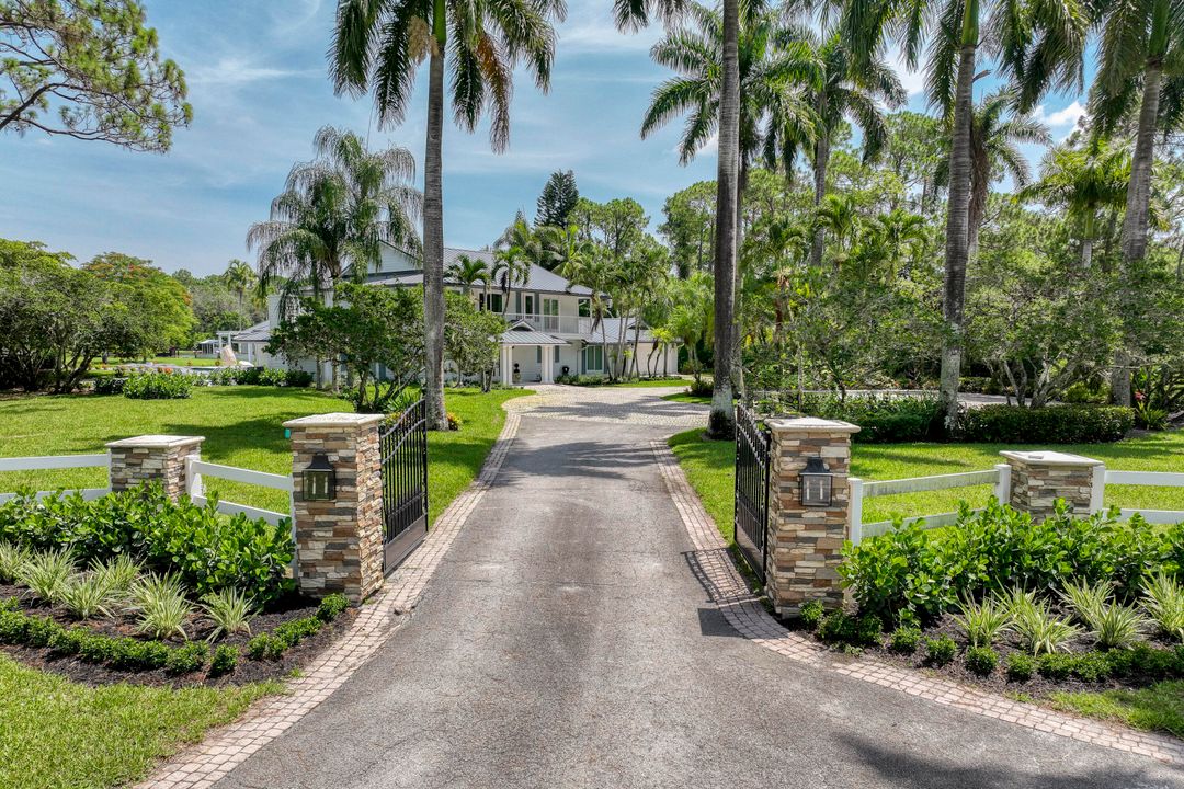 For Sale: $3,994,980 (6 beds, 6 baths, 5560 Square Feet)