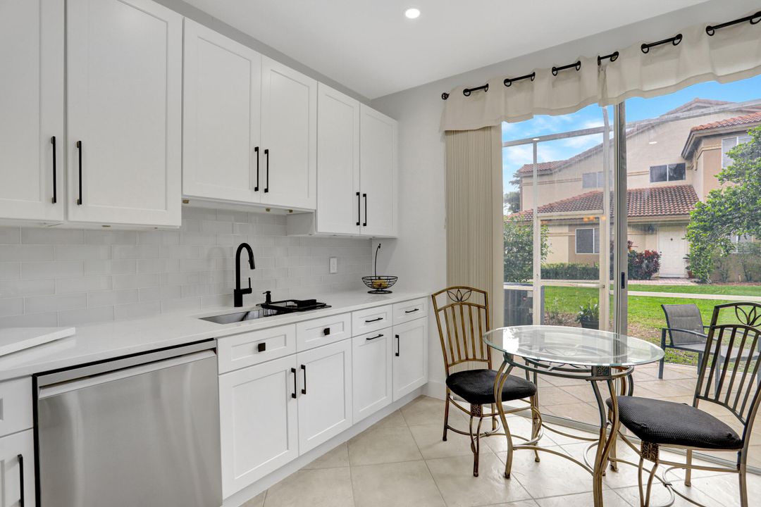 For Sale: $515,000 (3 beds, 2 baths, 1549 Square Feet)