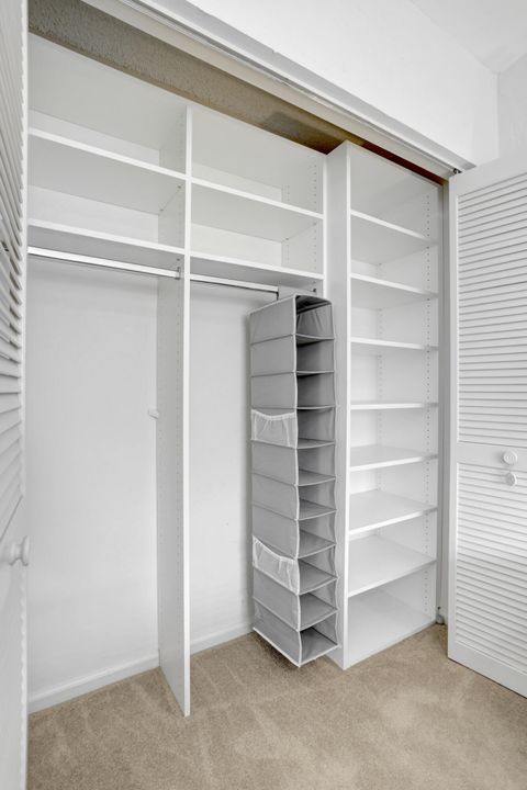 For Sale: $515,000 (3 beds, 2 baths, 1549 Square Feet)