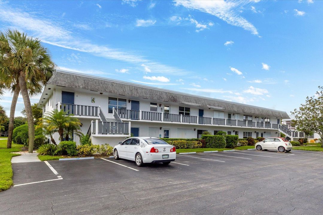 Activo con contrato: $1,900 (2 camas, 2 baños, 1005 Pies cuadrados)