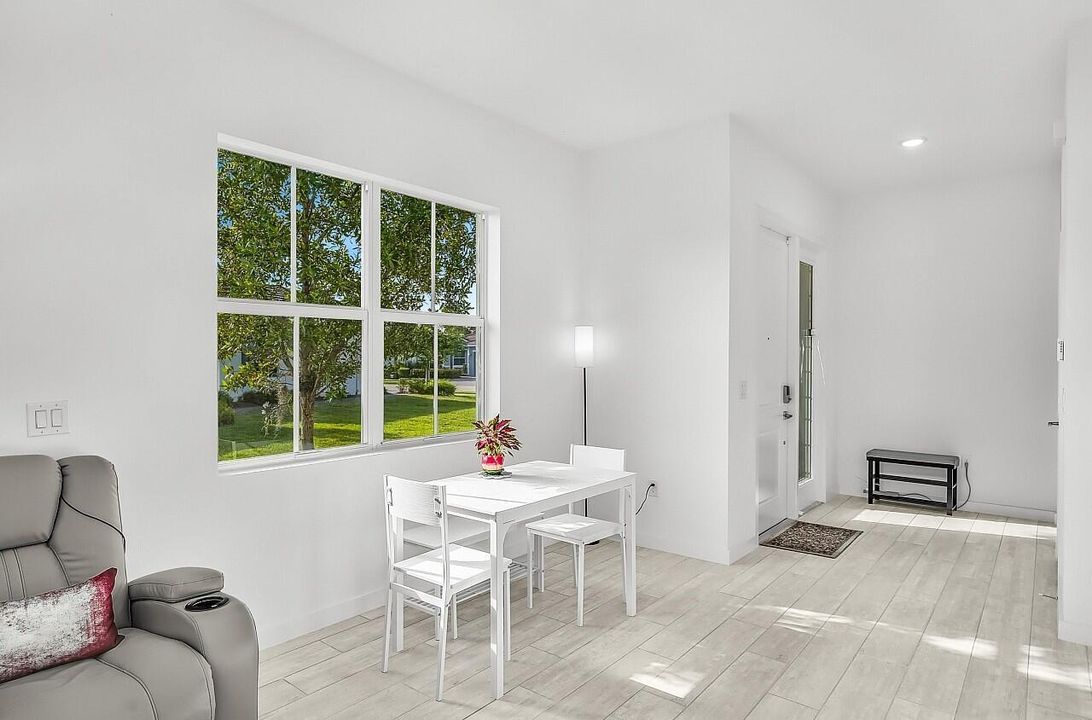 En Venta: $505,000 (3 camas, 2 baños, 1925 Pies cuadrados)