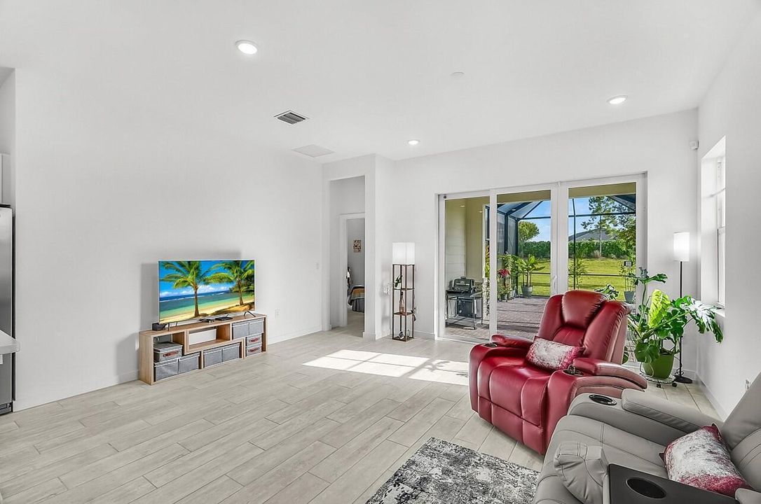 En Venta: $505,000 (3 camas, 2 baños, 1925 Pies cuadrados)