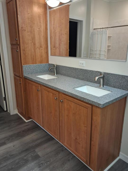 Active With Contract: $199,000 (3 beds, 2 baths, 1512 Square Feet)