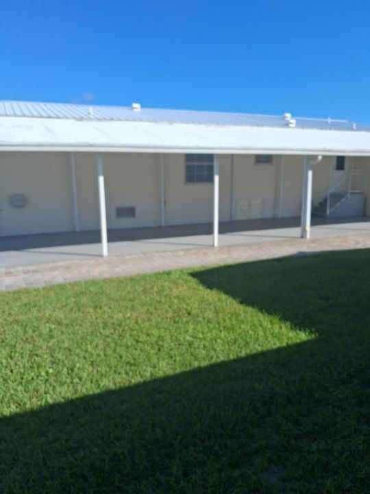 Active With Contract: $199,000 (3 beds, 2 baths, 1512 Square Feet)