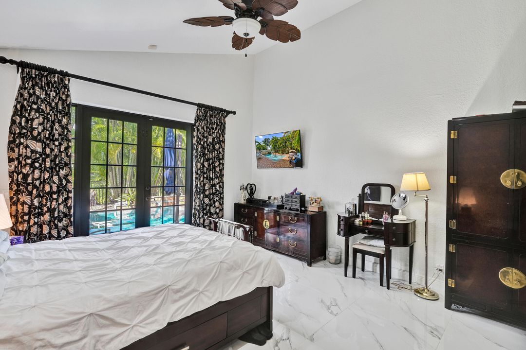 Active With Contract: $799,995 (2 beds, 2 baths, 1936 Square Feet)