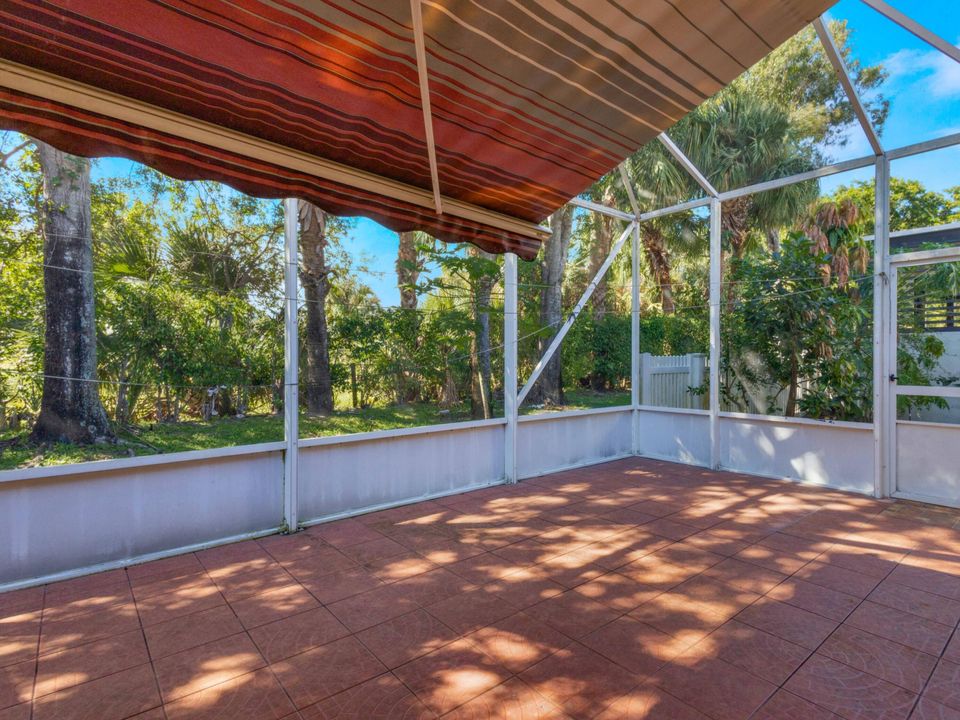 For Sale: $479,000 (3 beds, 2 baths, 1816 Square Feet)