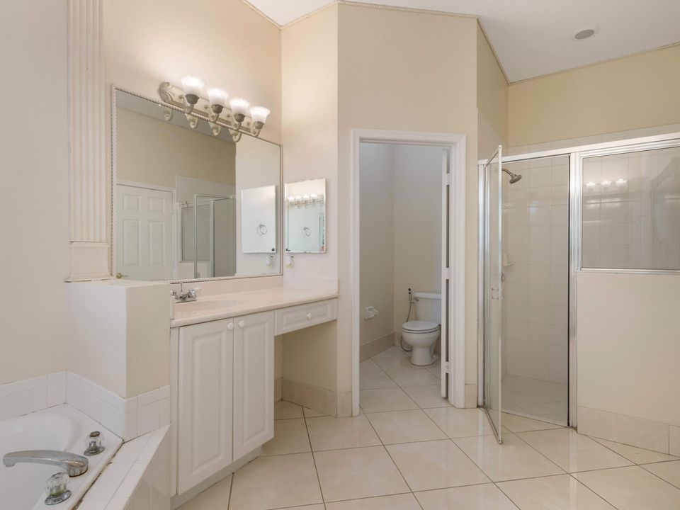 For Sale: $479,000 (3 beds, 2 baths, 1816 Square Feet)