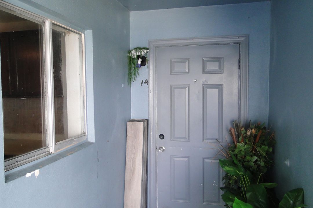 For Sale: $105,000 (1 beds, 1 baths, 620 Square Feet)