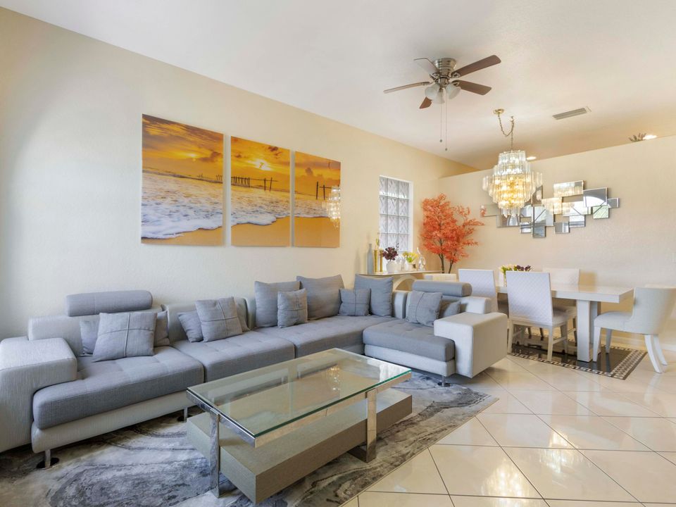 For Sale: $479,000 (3 beds, 2 baths, 1816 Square Feet)