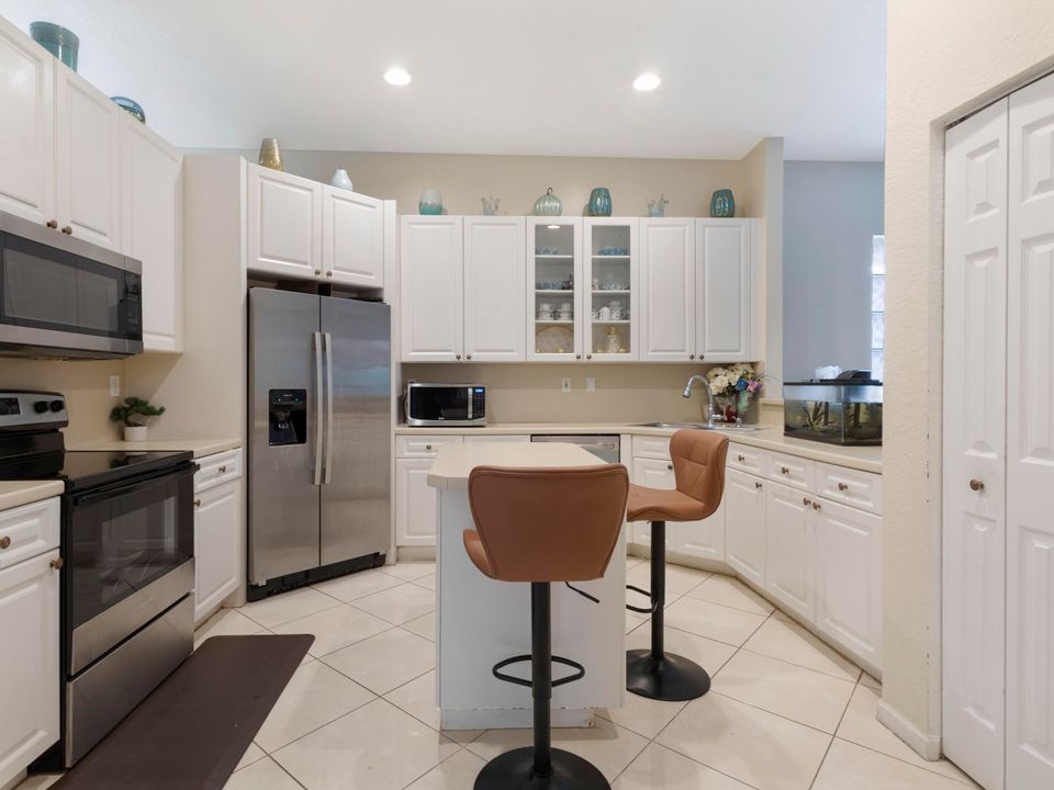 For Sale: $479,000 (3 beds, 2 baths, 1816 Square Feet)